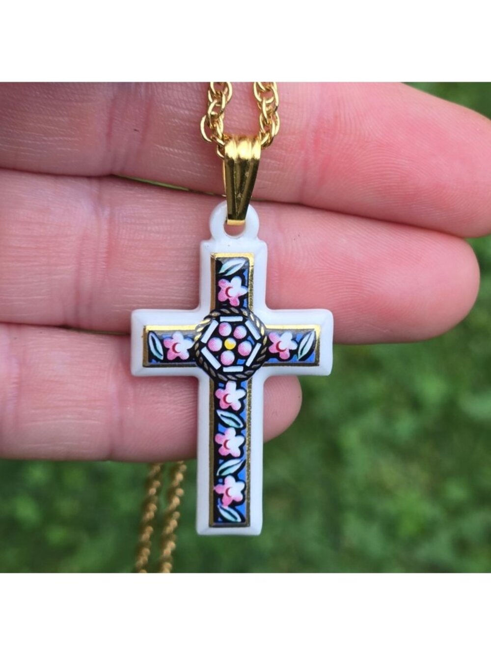 Vintage Ceramic Cross Pendant Necklace With Floral Painted Design & Gold-Tone Ch